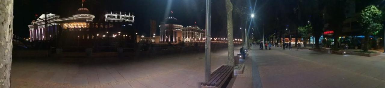 Calla 5 Apartment - Main Square, In The City Shopping Center - Parking Slot With Security And Video Camera Skopie Exterior foto