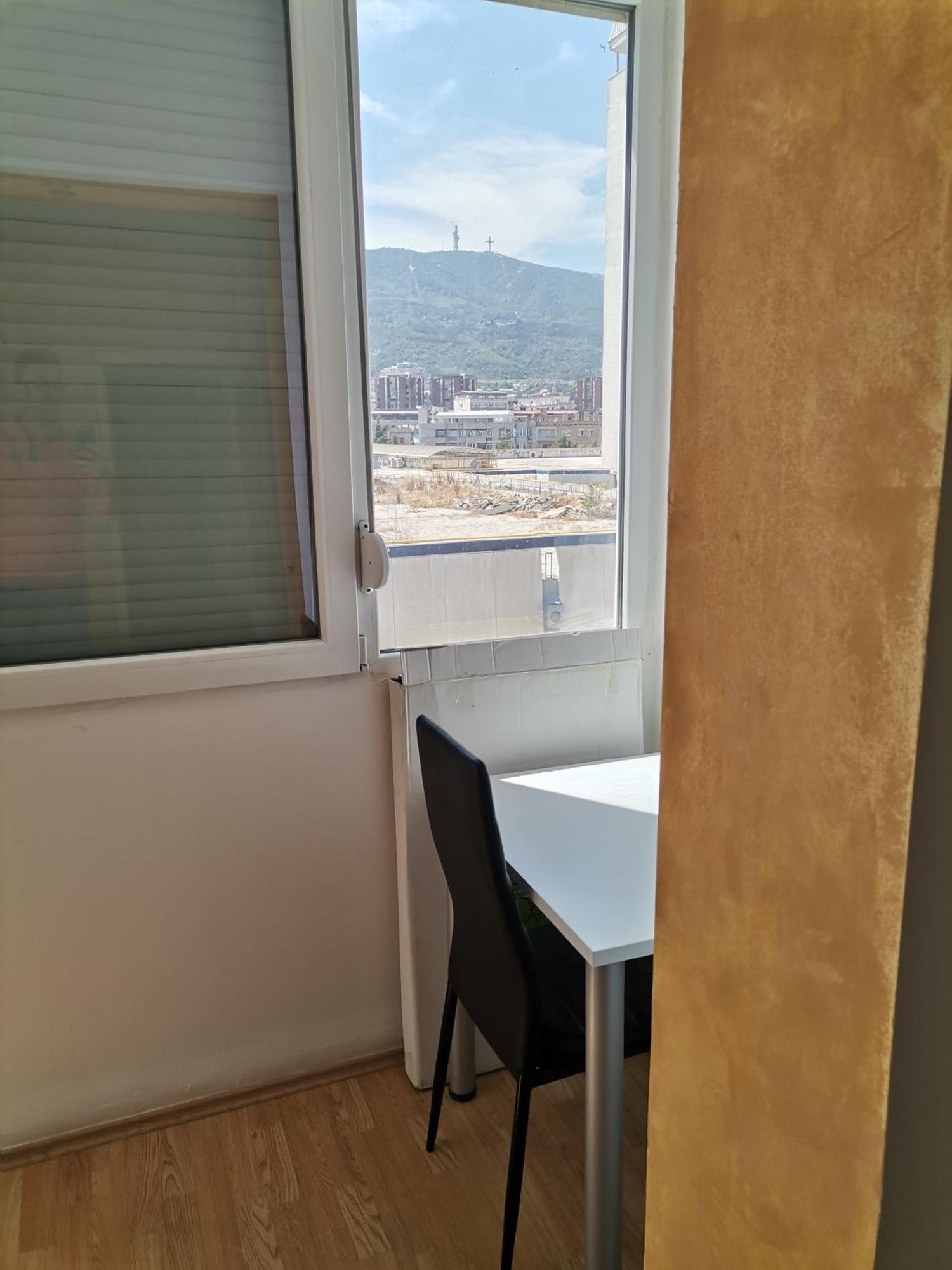 Calla 5 Apartment - Main Square, In The City Shopping Center - Parking Slot With Security And Video Camera Skopie Exterior foto