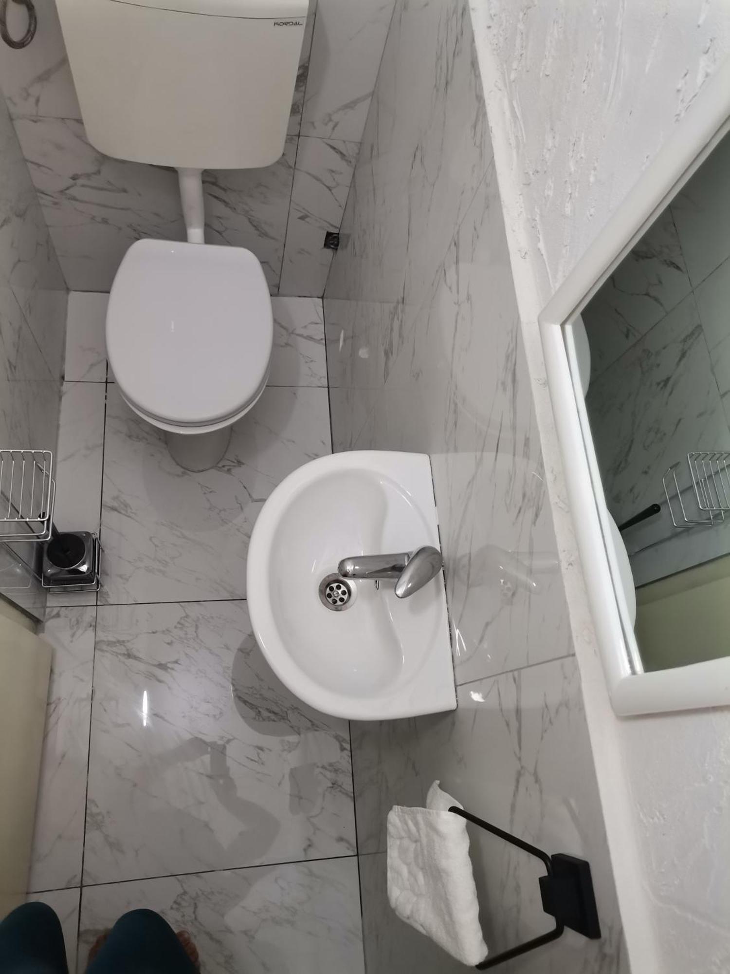 Calla 5 Apartment - Main Square, In The City Shopping Center - Parking Slot With Security And Video Camera Skopie Exterior foto